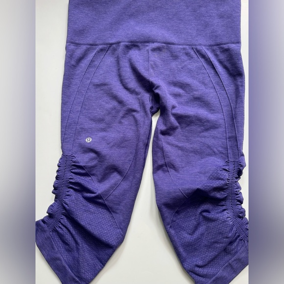 [Lululemon] Awakening Crop Taryn Toomey Collection 17" Persian Purple Sz: 4 - Picture 5 of 10